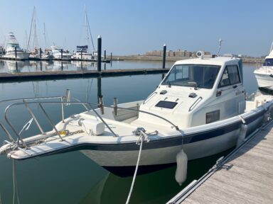 近日入荷予定中古艇情報☆