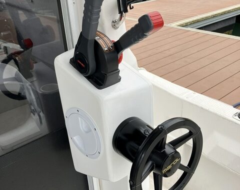 2ヵ所操舵取付＆フォールディングシートの取付