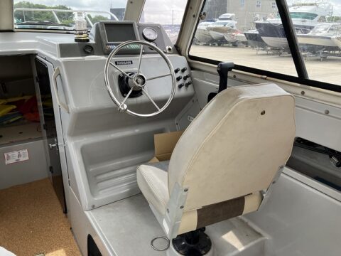 ニッサン　PS730