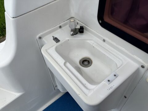 ニッサン サンキャット7.7サルーン